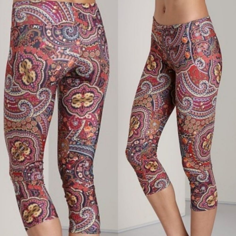 Onzie Paisley Hot Yoga High Rise Cropped Leggings Sz S/M